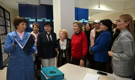 Ұлттық архивте AMANAT партиясы Әйелдер қанатының мүшелерімен кездесу өтті